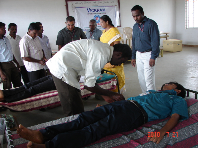 Students of Vickram College of Engineering donating blood for a noble cause