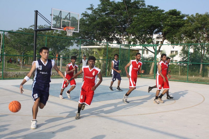 Vickram College of Engineering VS PSNA Dindugul at the knock out match.