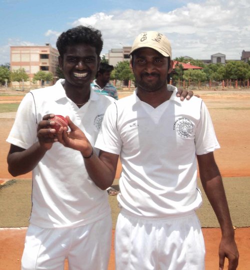 Leading Wicket takers - Kumaresan and Jeyaprakash